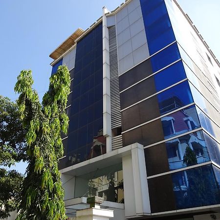 New Leaf Hotel Pune Exterior photo