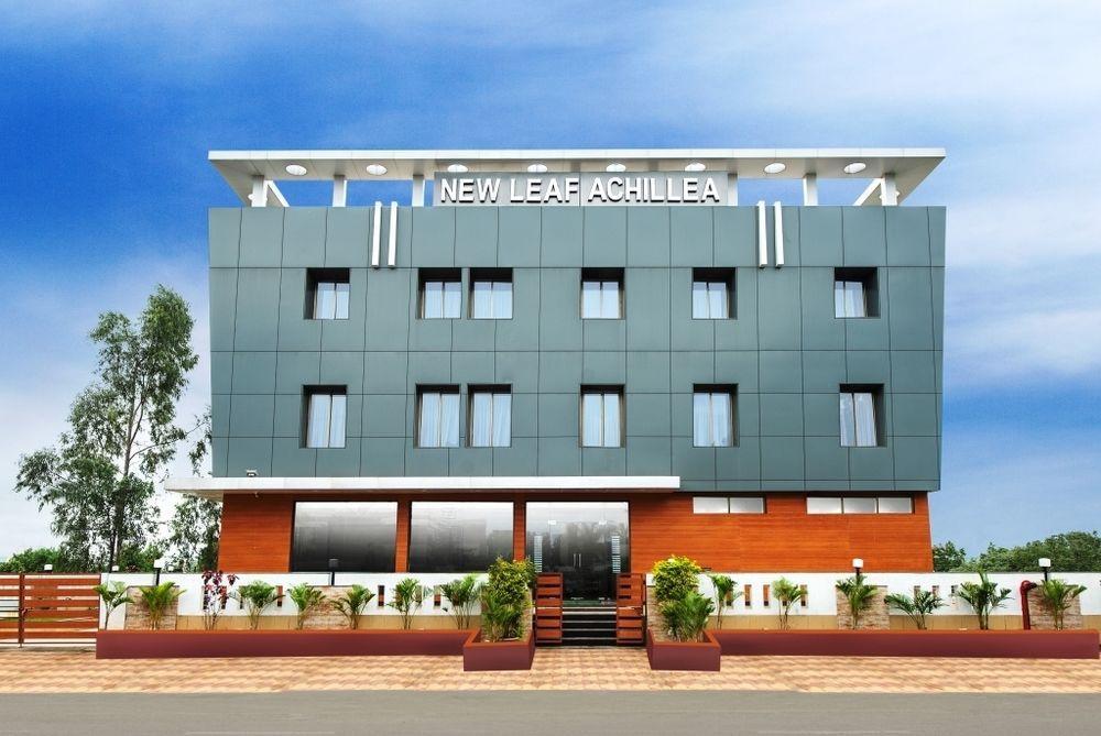 New Leaf Hotel Pune Exterior photo